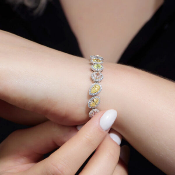 11.46CT TOTAL WEIGHT MULTICOLORED MIXED CUT DIAMOND BRACELET - #RBR-019 - Image 4