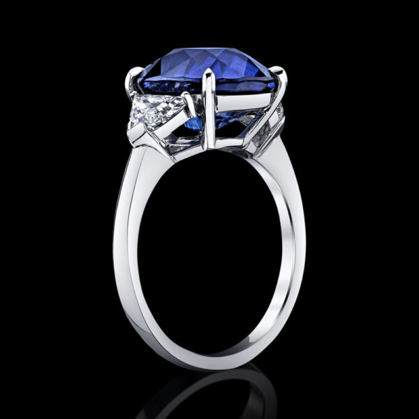 6.51 CT DEEP BLUE SAPPHIRE AND DIAMOND RING - #RR-000 - Image 2