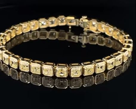 19.56CT TOTAL WEIGHT ASSCHER CUT YELLOW DIAMOND BRACELET - #RBR-020 - Image 4