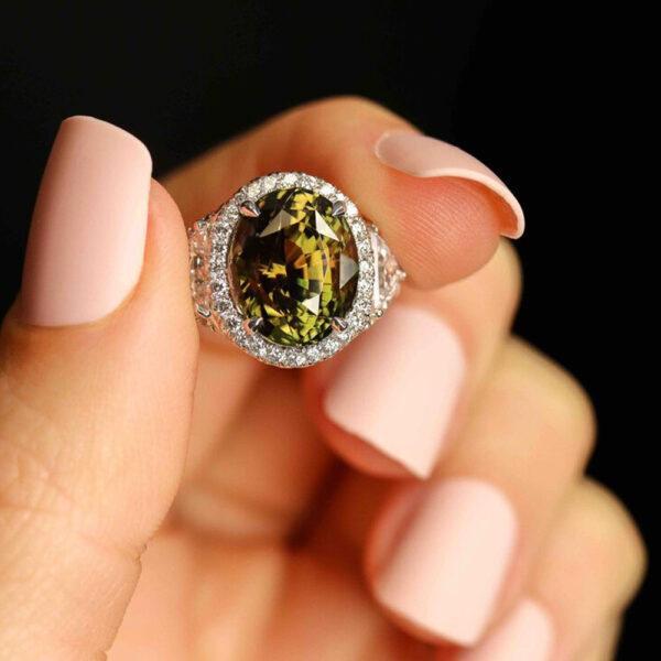 6.40 CARAT OVAL ALEXANDRITE AND DIAMOND RING - STYLE #RR-131 - Image 3