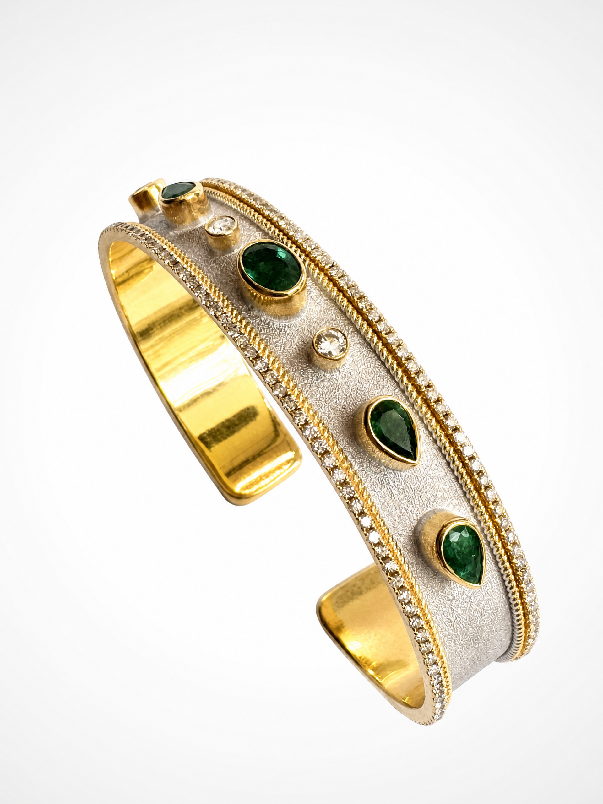 2.05CT EMERALD AND DIAMOND BANGLE BRACELET - STYLE #GG-135 - Image 5