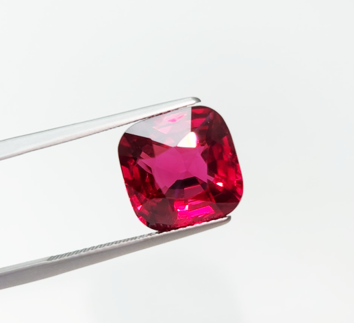 10.04CT Red Spinel - Image 3