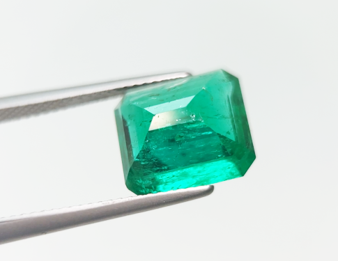 4.95CT Columbian Emerald - Image 3