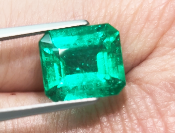 4.95CT Columbian Emerald