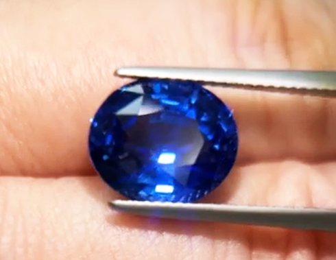 6.97CT Royal Blue Sapphire