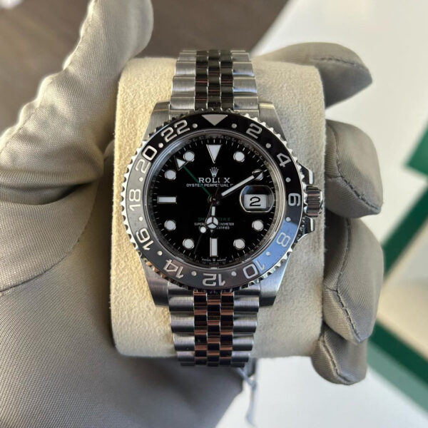 Rolex GMT-Master II 40mm Bruce Wayne Jubilee - NEW - Image 2